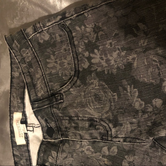 Unique Floral 2.1 Denim Jeans! (Rare pattern) - Picture 6 of 8